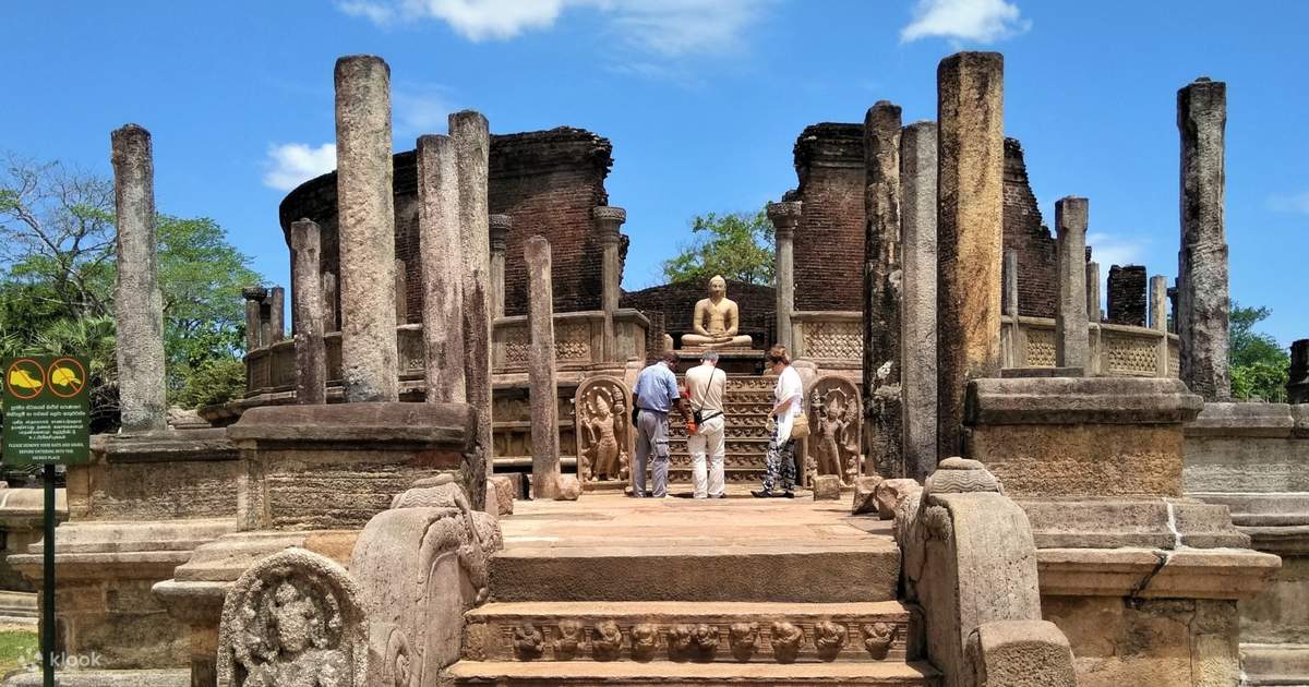 Polonnaruwa & Anuradhapura